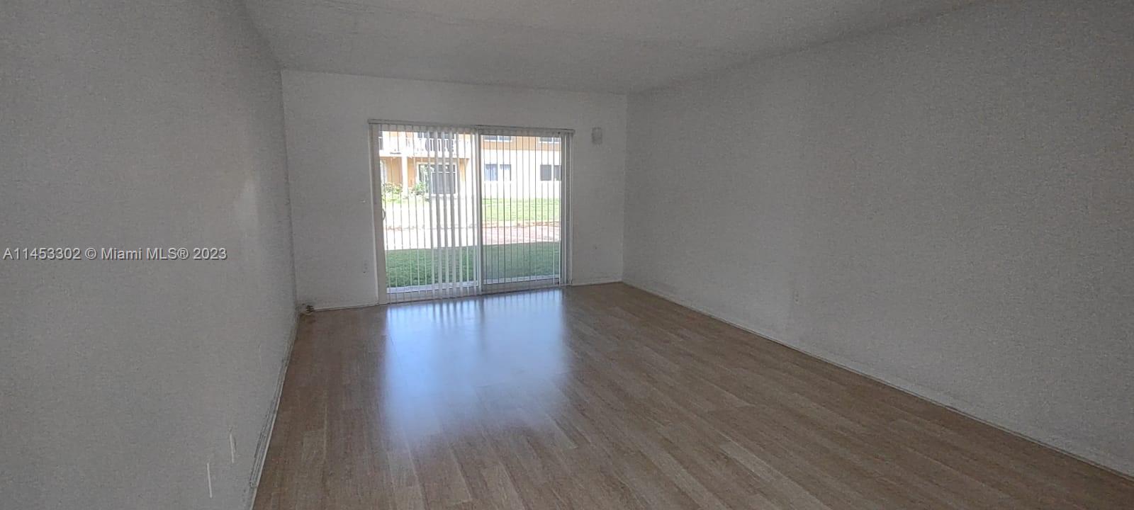 NEW WORLD CONDO APTS IV - Residential Lease