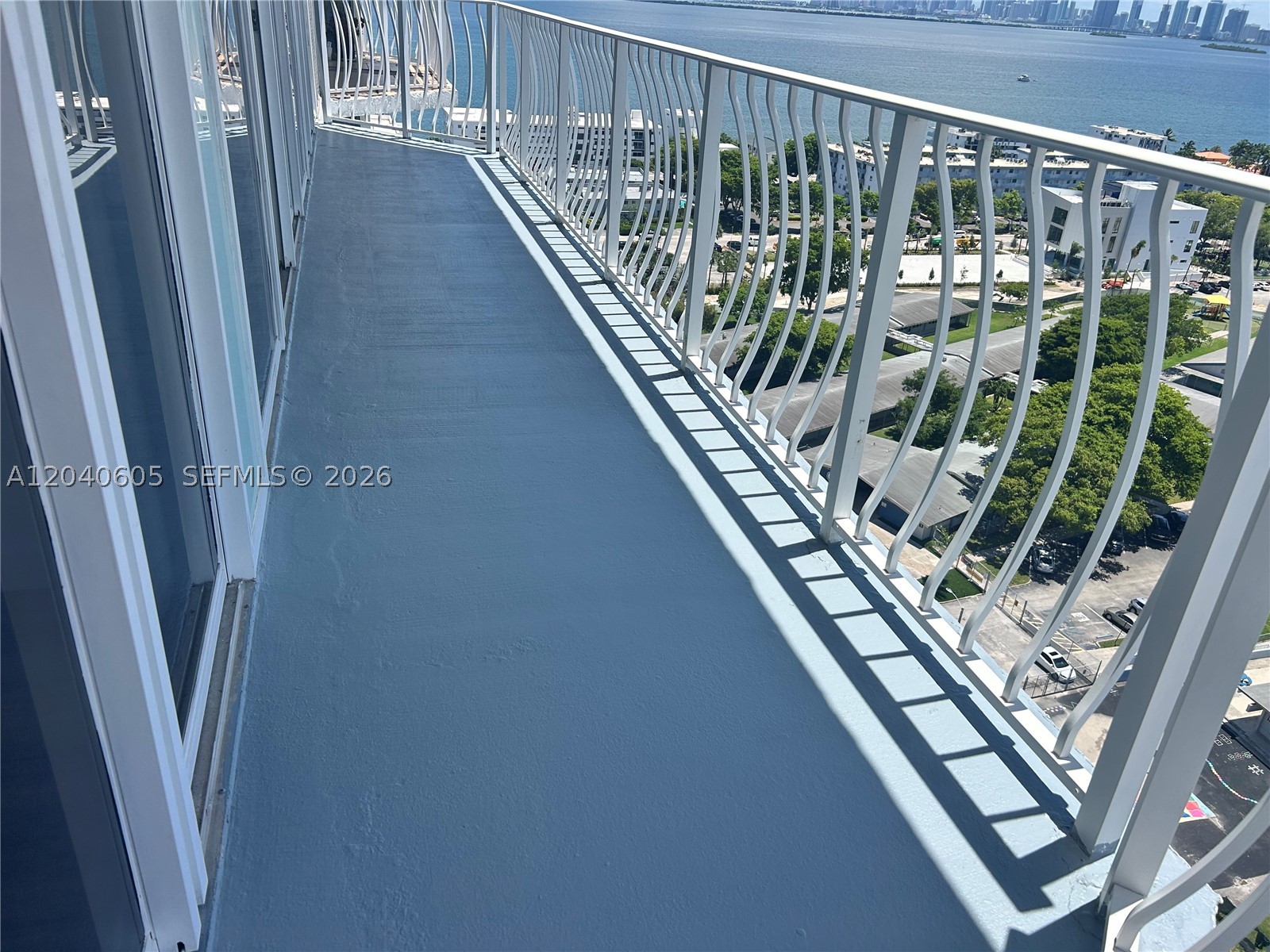 THE GRANDVIEW PALACE COND - Residential