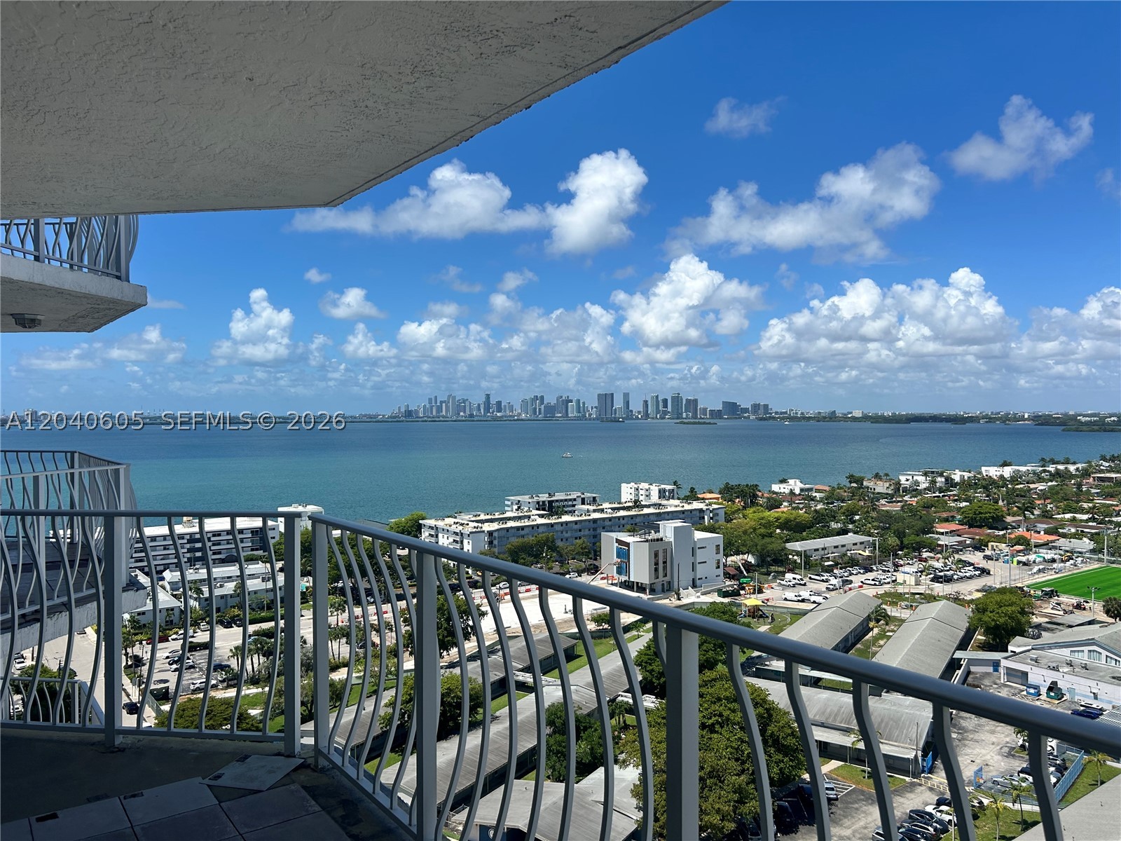 THE GRANDVIEW PALACE COND - Residential