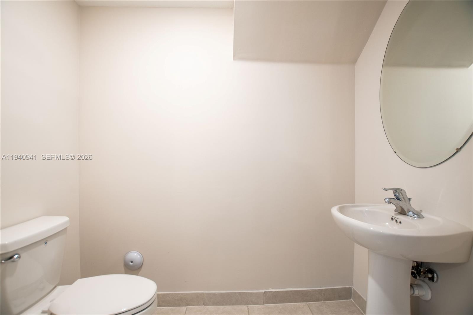 KEYS GATE RESIDENTIAL - Residential Lease