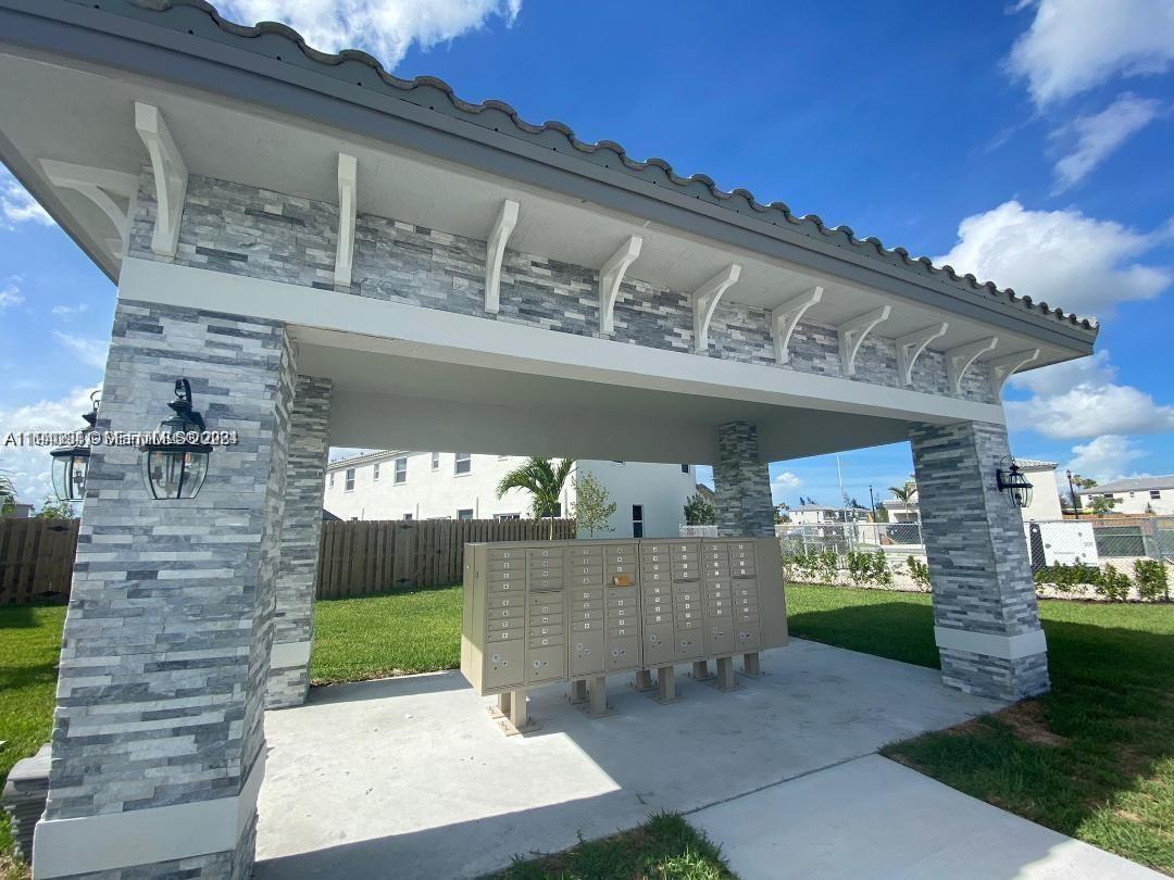KEYS GATE RESIDENTIAL - Residential Lease