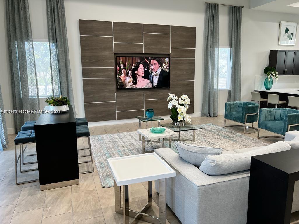 KEYS GATE RESIDENTIAL - Residential Lease
