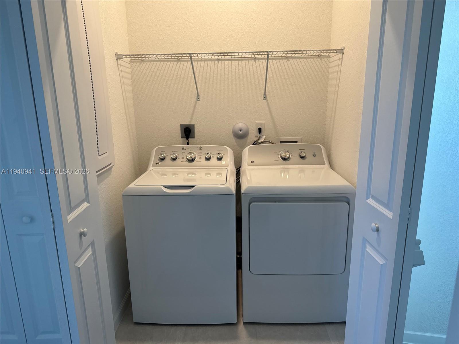 KEYS GATE RESIDENTIAL - Residential Lease