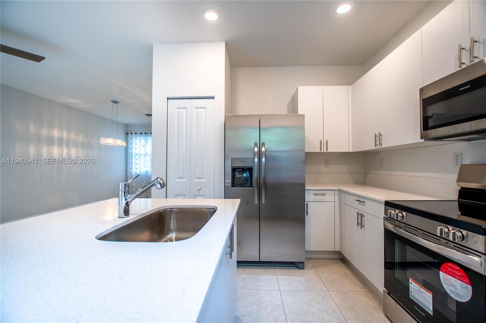 KEYS GATE RESIDENTIAL - Residential Lease