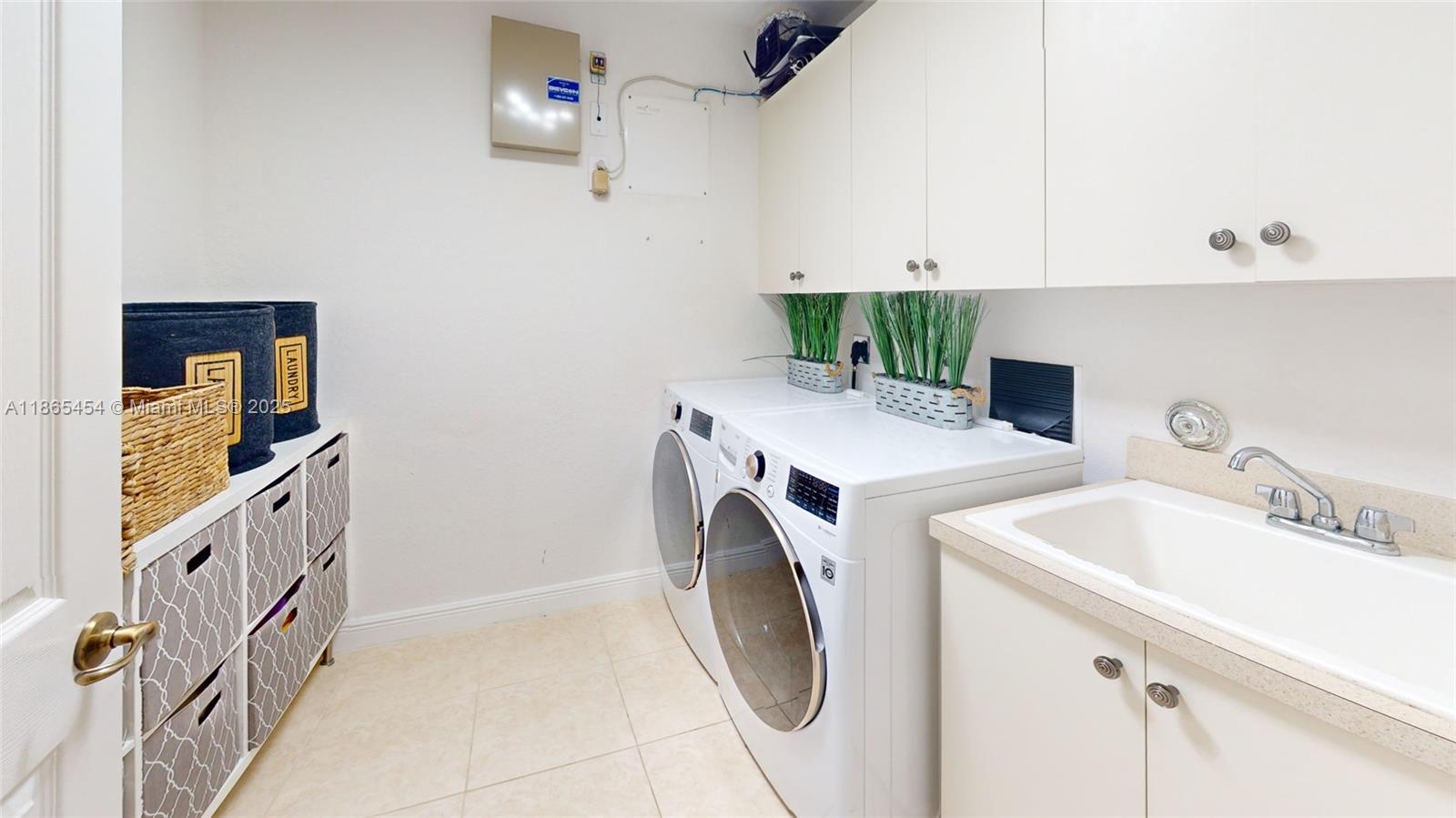 SUNSET FALLS PLAT 1 - Residential Lease