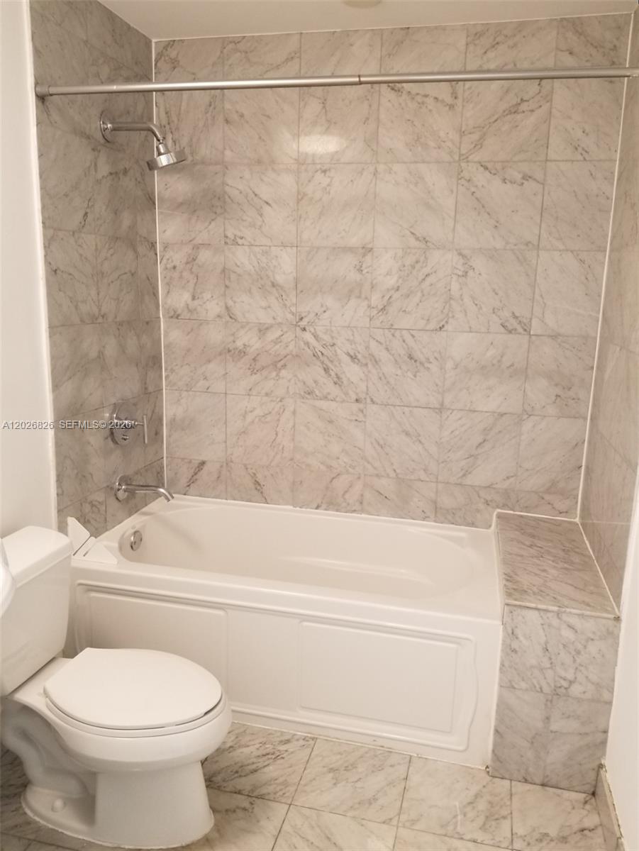 REGATTA AT INDIAN CREEK C - Residential