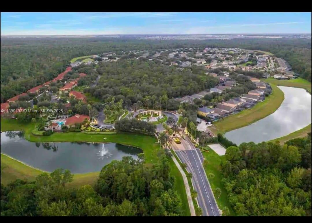 EMERALD ISLAND RESORT - Residential