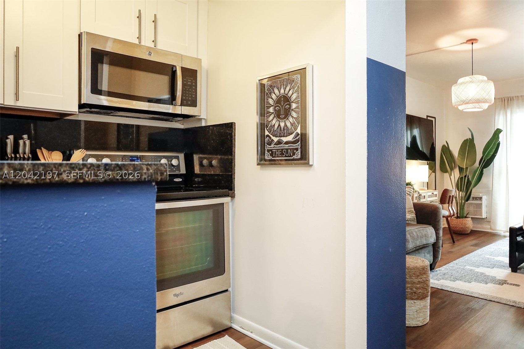 BAYSHORE YACHT & TENNIS C - Residential