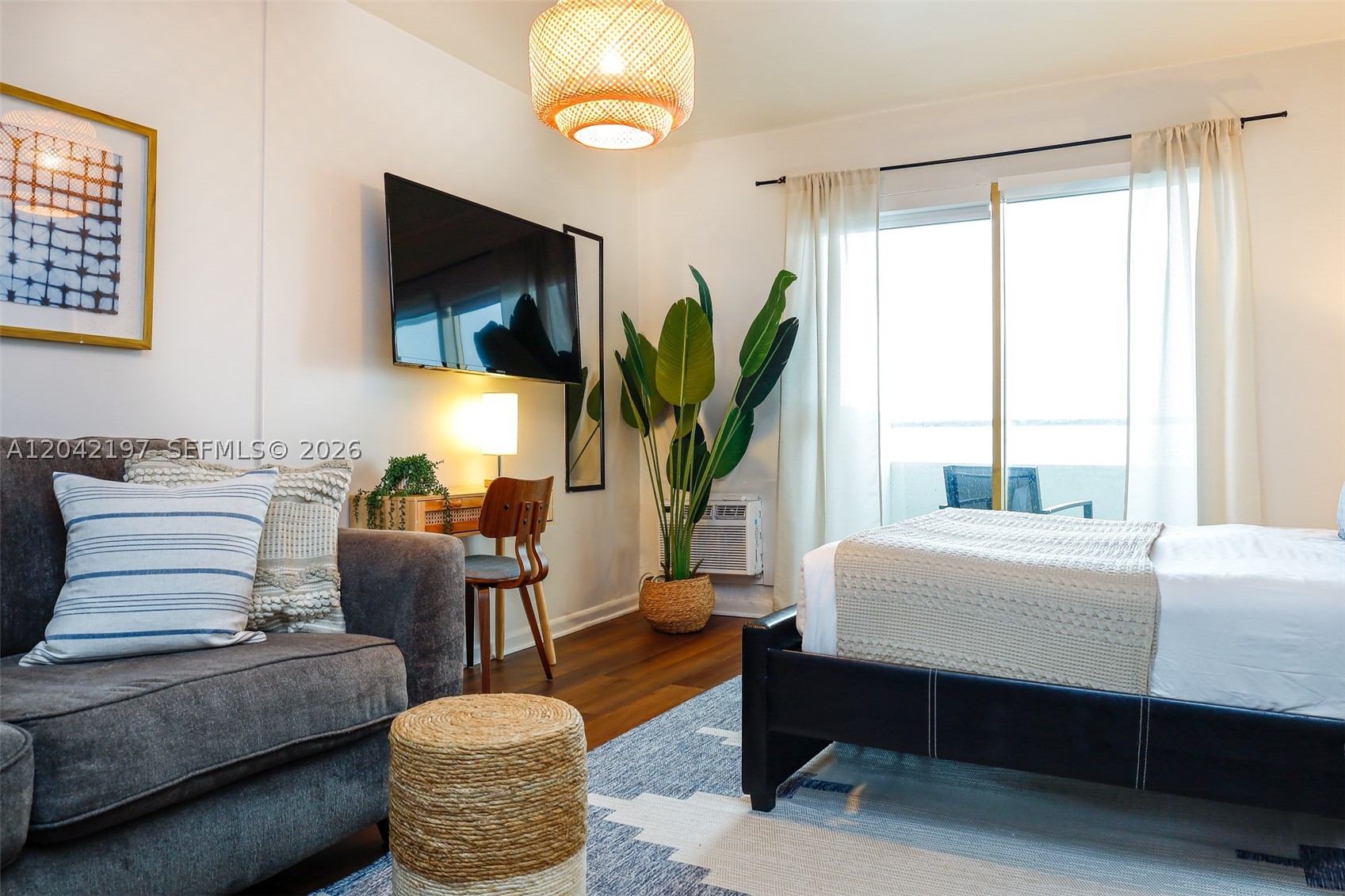 BAYSHORE YACHT & TENNIS C - Residential