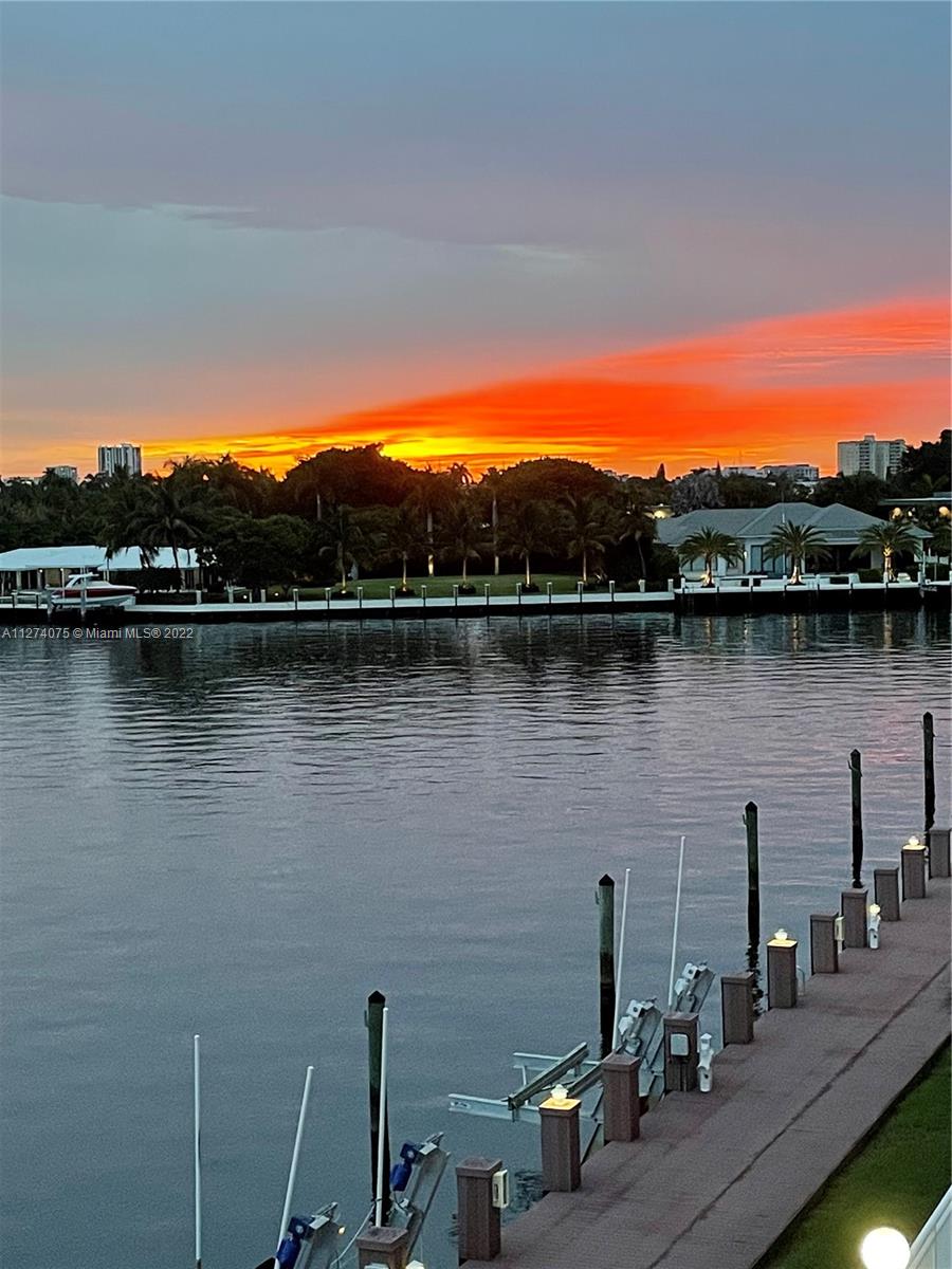 BAYSHORE TOWERS OF FT LAU - Residential Lease
