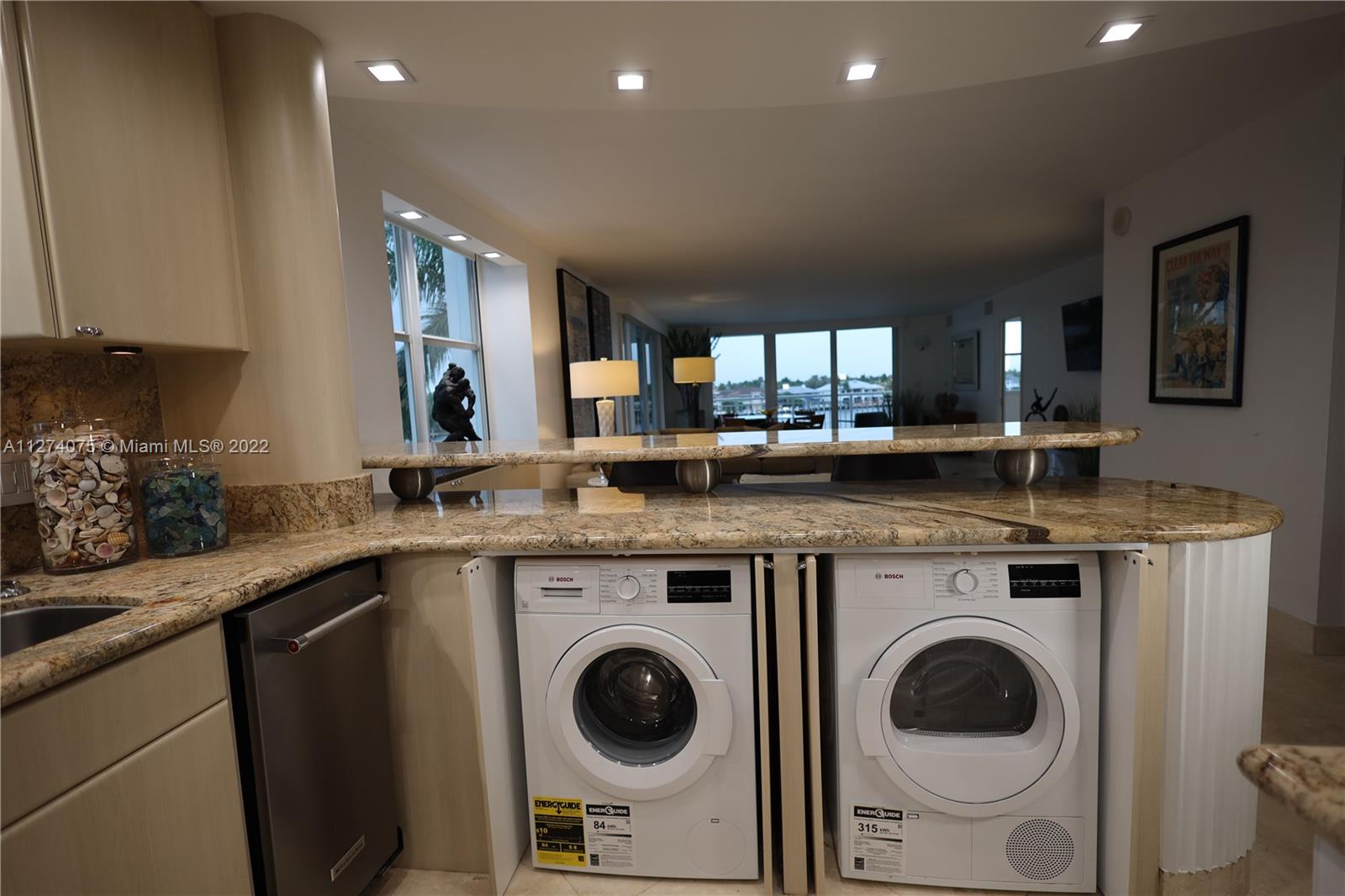 BAYSHORE TOWERS OF FT LAU - Residential Lease