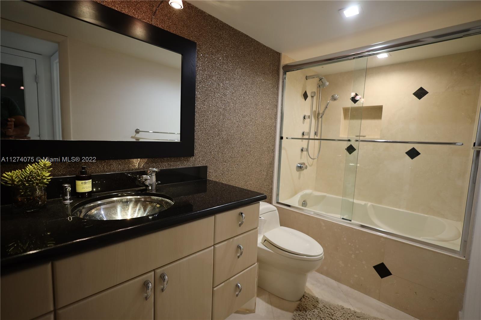 BAYSHORE TOWERS OF FT LAU - Residential Lease