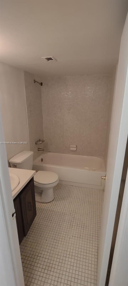 MONTECARLO CONDO - Residential Lease
