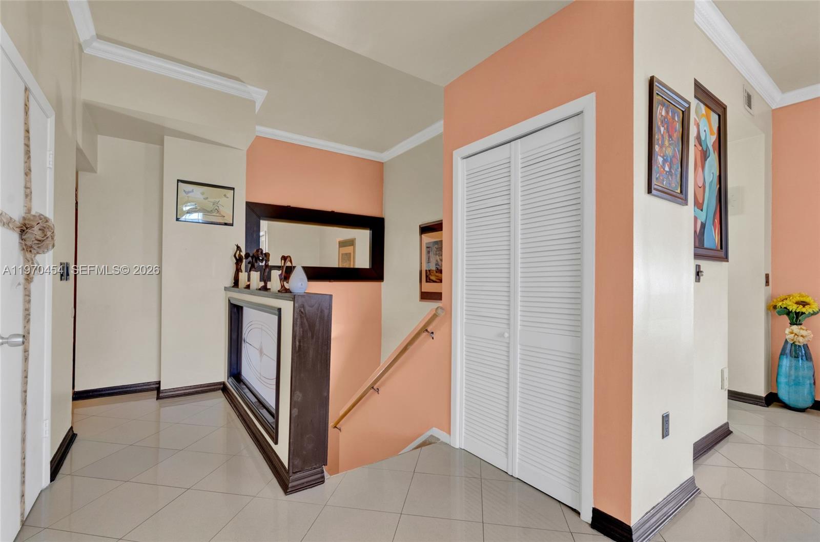 ROYAL PALMS CONDO - Residential