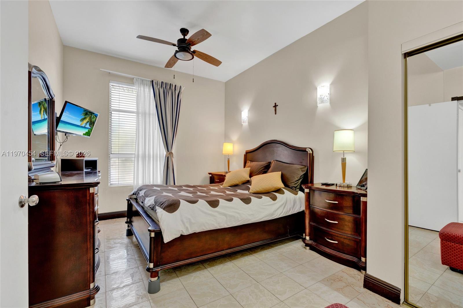ROYAL PALMS CONDO - Residential