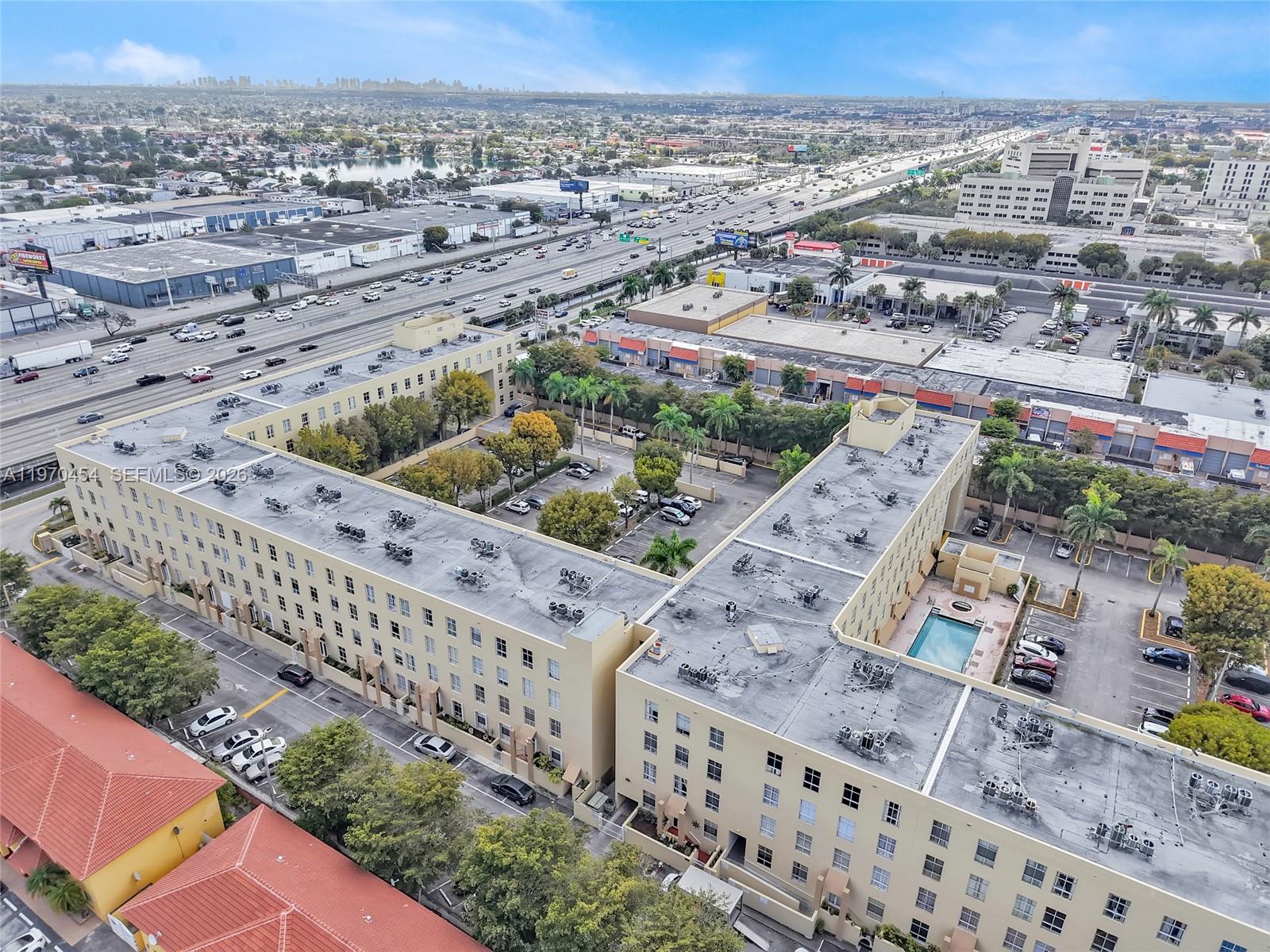 ROYAL PALMS CONDO - Residential