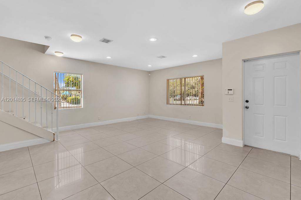 SEMINOLE FOREST - Residential Income