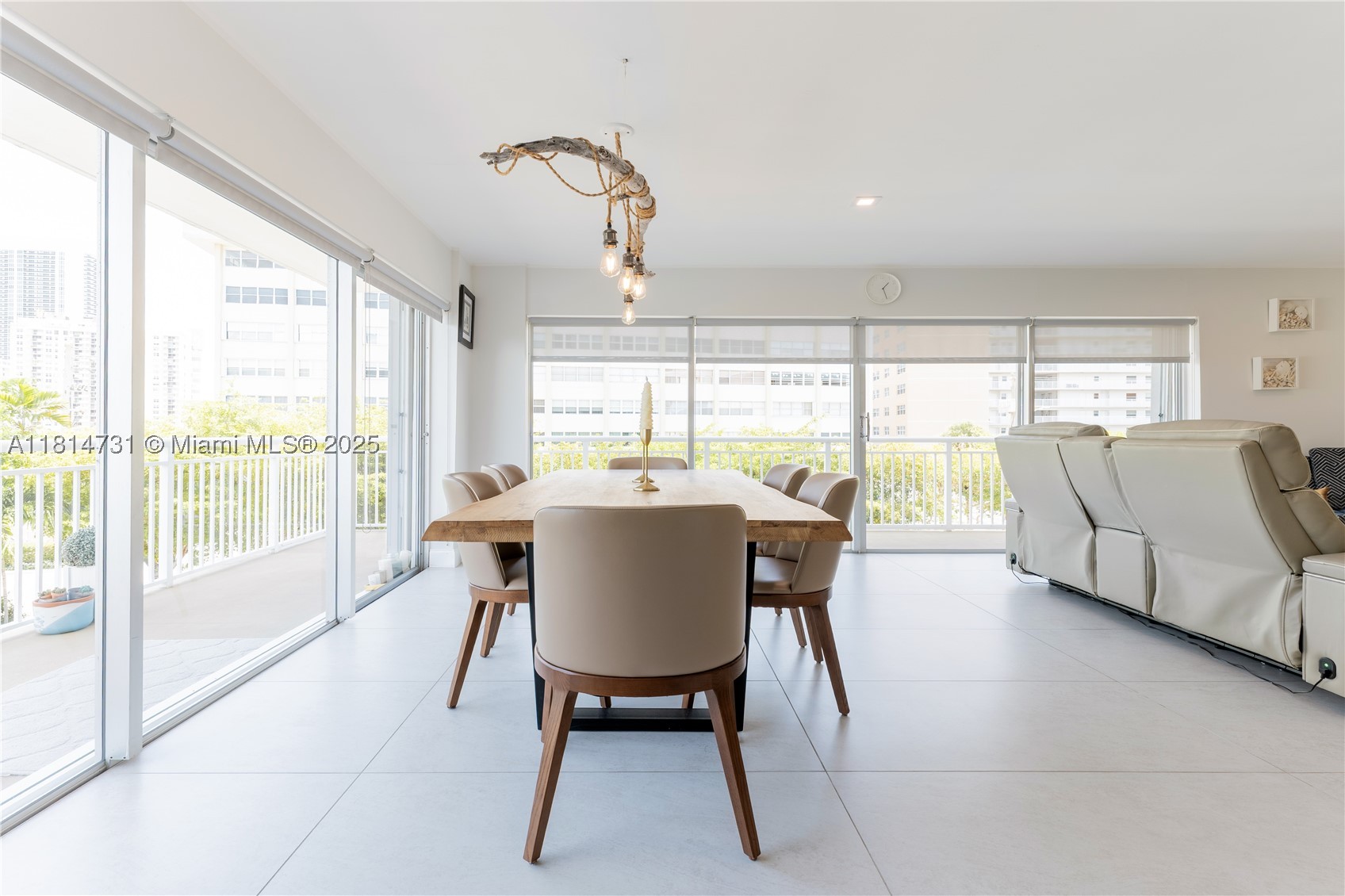 GOLDEN ISLES TOWERS CONDO - Residential