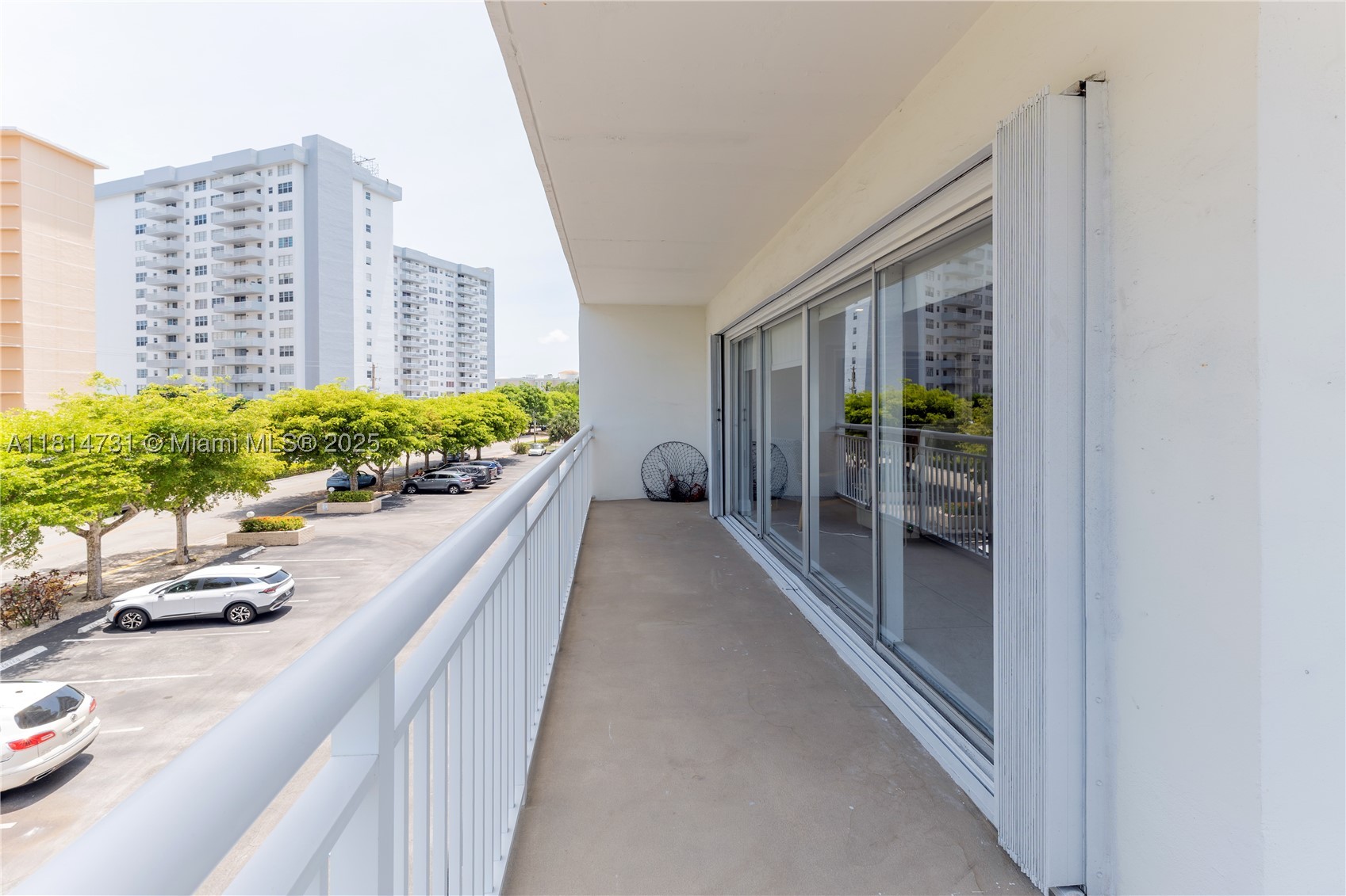 GOLDEN ISLES TOWERS CONDO - Residential