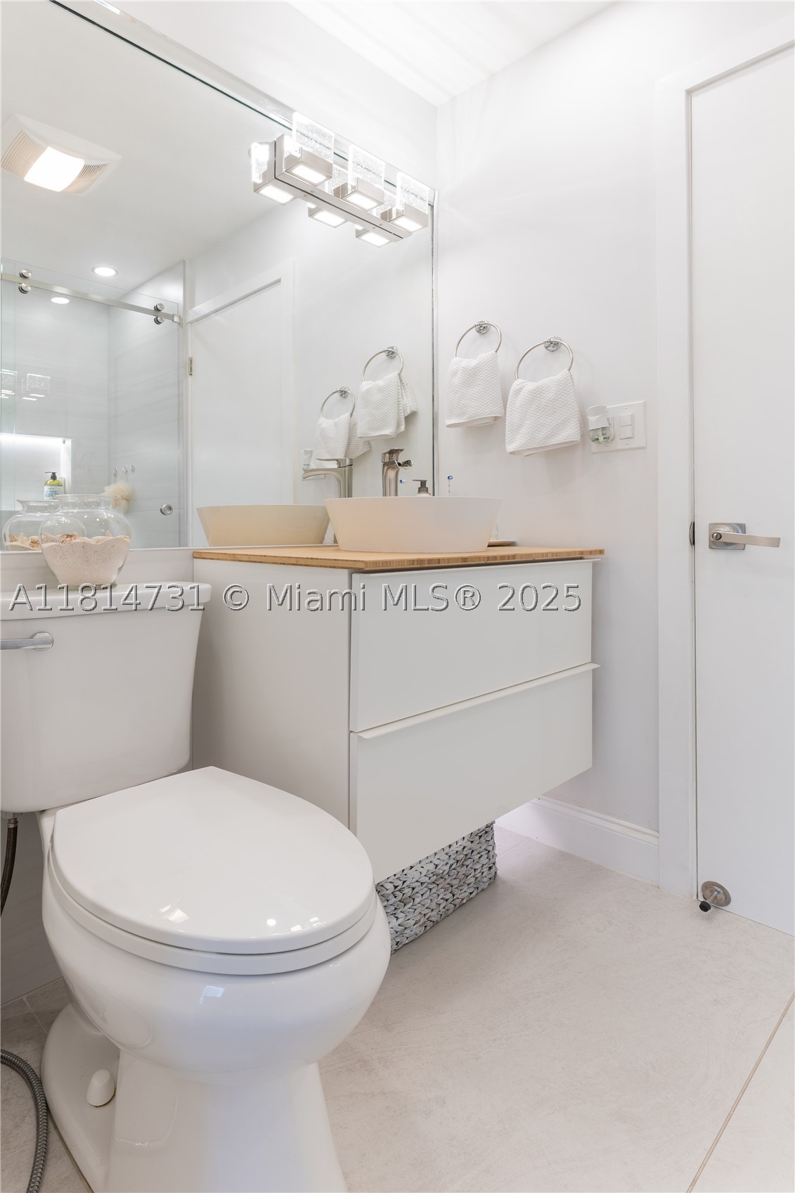 GOLDEN ISLES TOWERS CONDO - Residential
