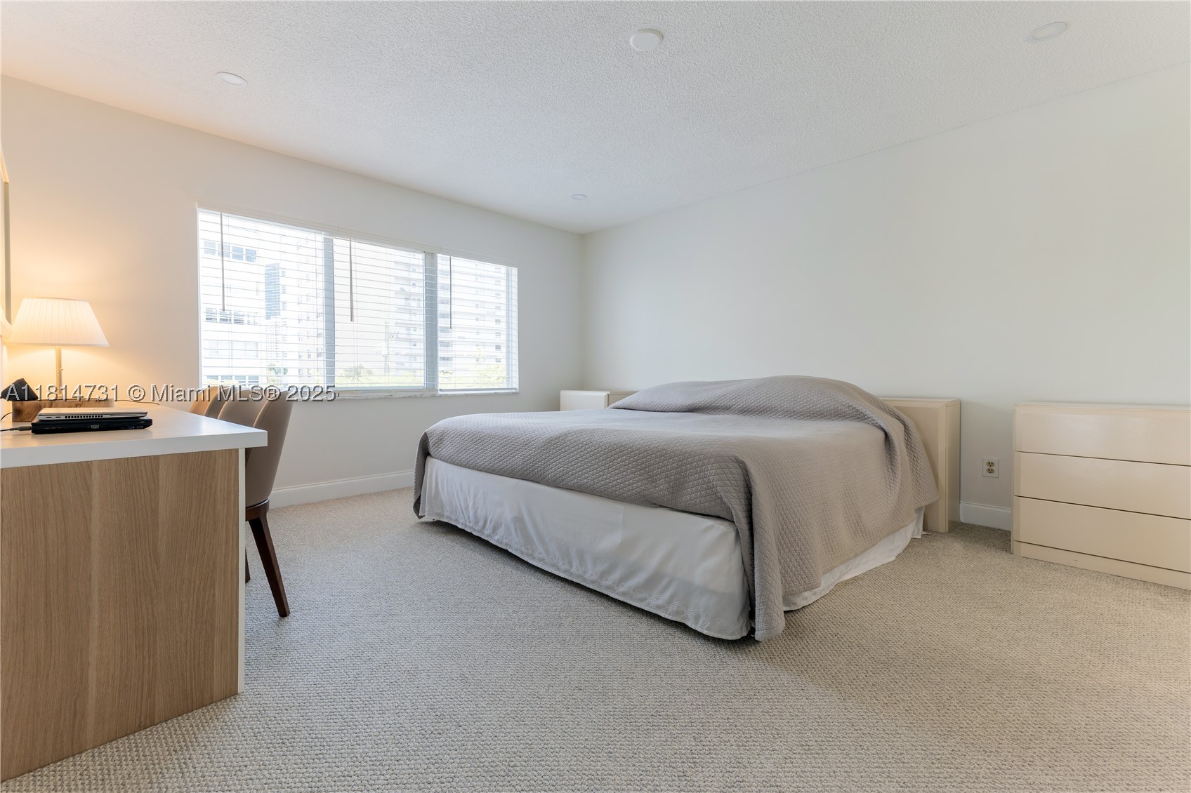 GOLDEN ISLES TOWERS CONDO - Residential