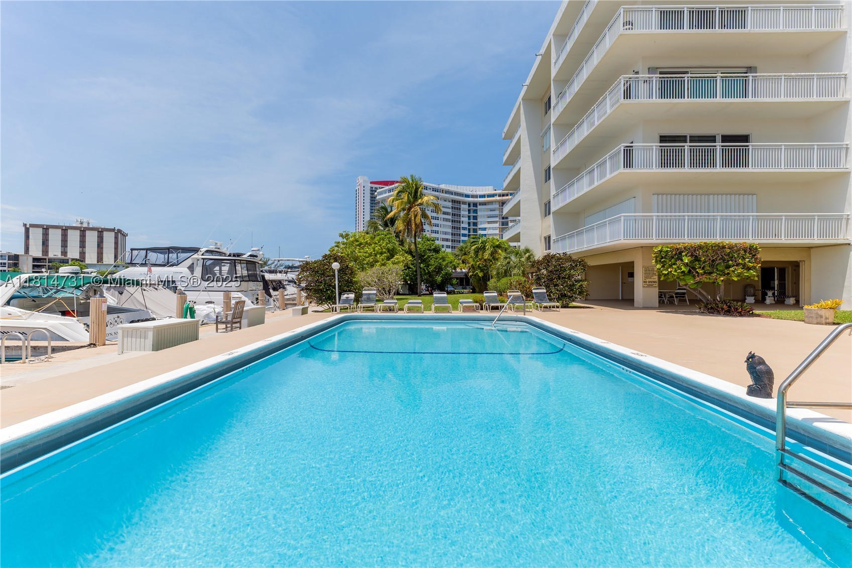 GOLDEN ISLES TOWERS CONDO - Residential