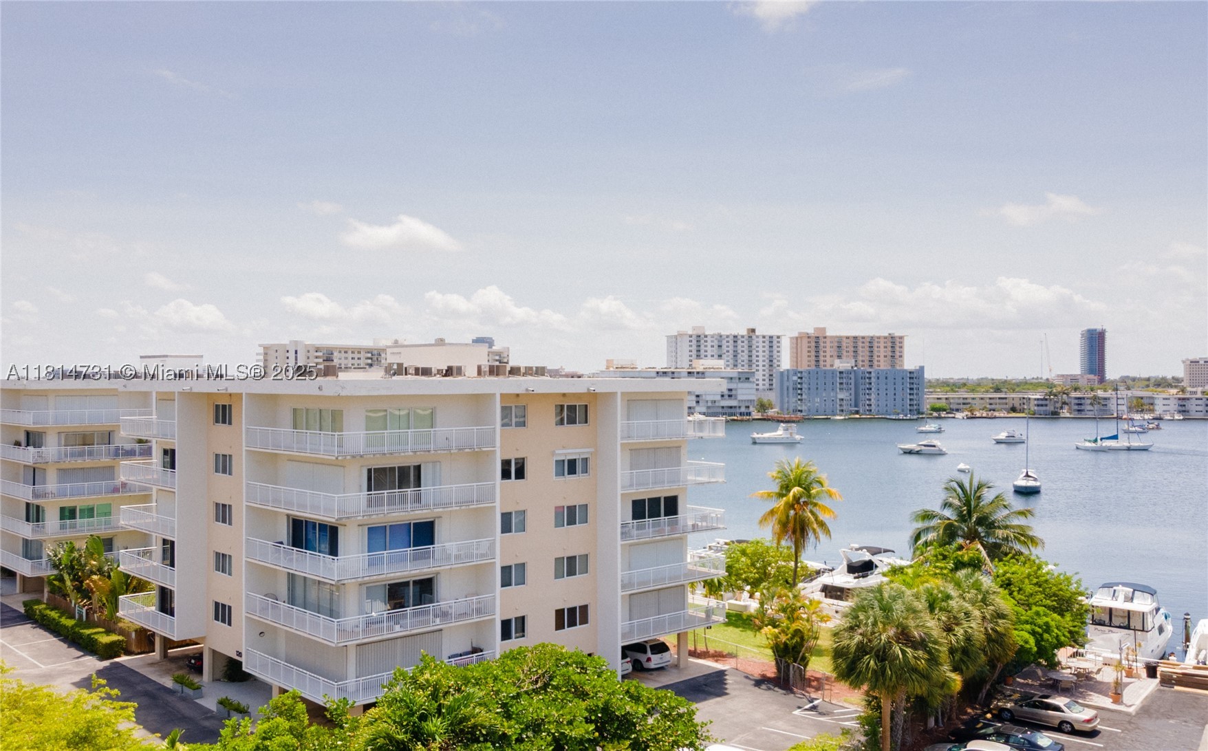 GOLDEN ISLES TOWERS CONDO - Residential