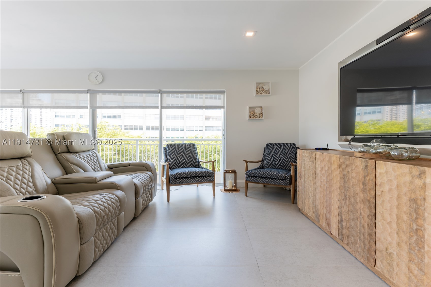 GOLDEN ISLES TOWERS CONDO - Residential