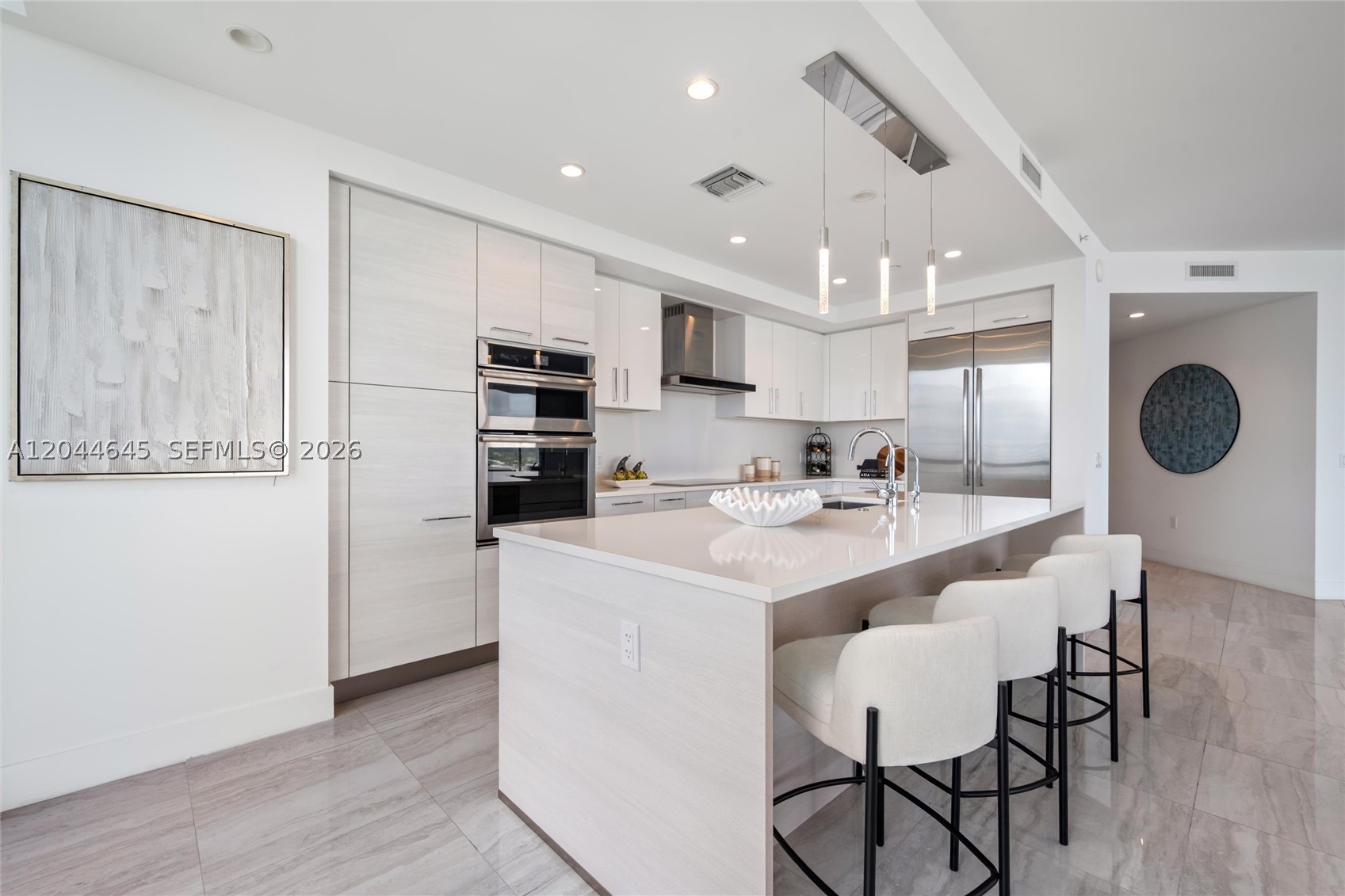 100 LAS OLAS CONDO - Residential