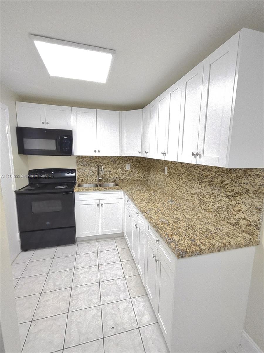 EL PALMAR CONDO - Residential Lease