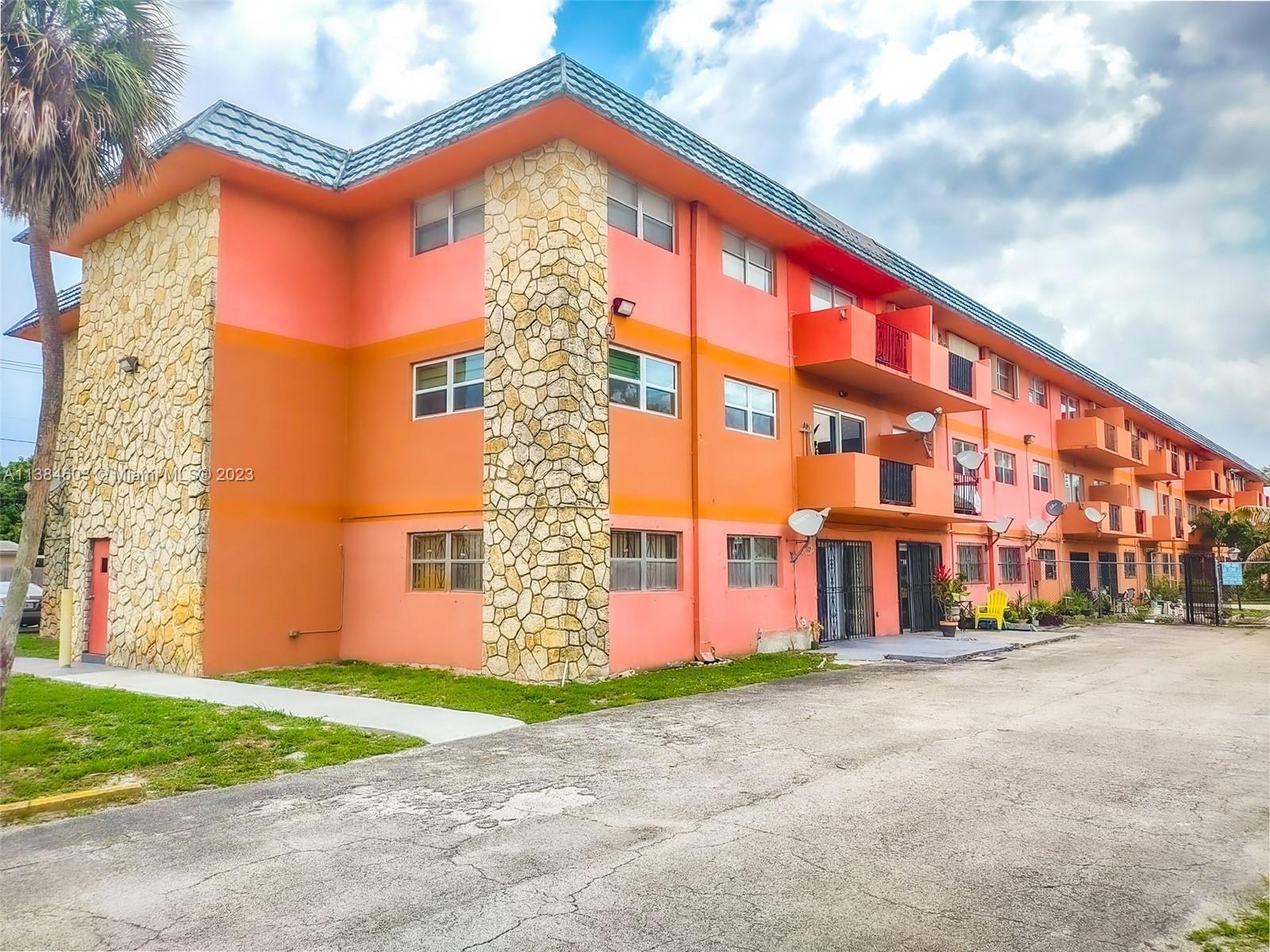 EL PALMAR CONDO - Residential Lease