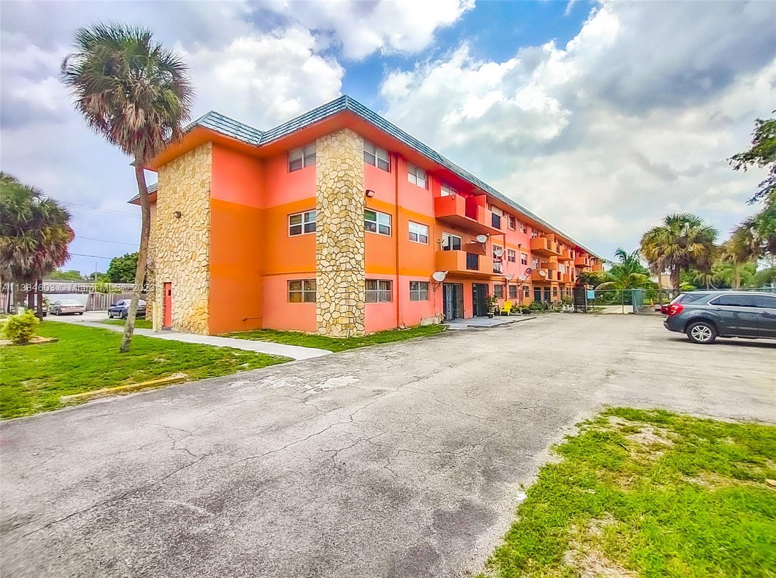 EL PALMAR CONDO - Residential Lease