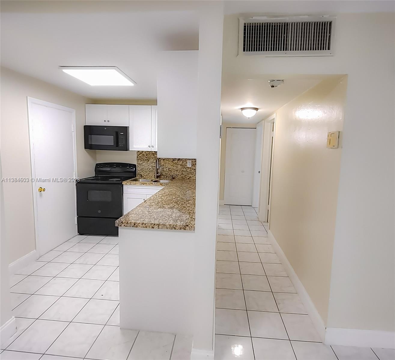 EL PALMAR CONDO - Residential Lease