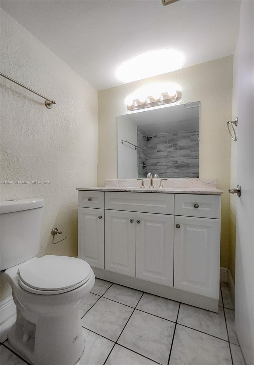 EL PALMAR CONDO - Residential Lease