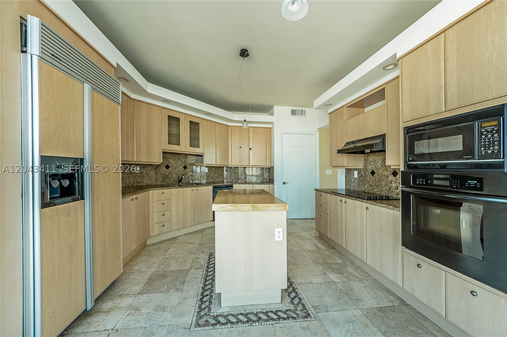 PORTOFINO TOWER CONDO - Residential Lease