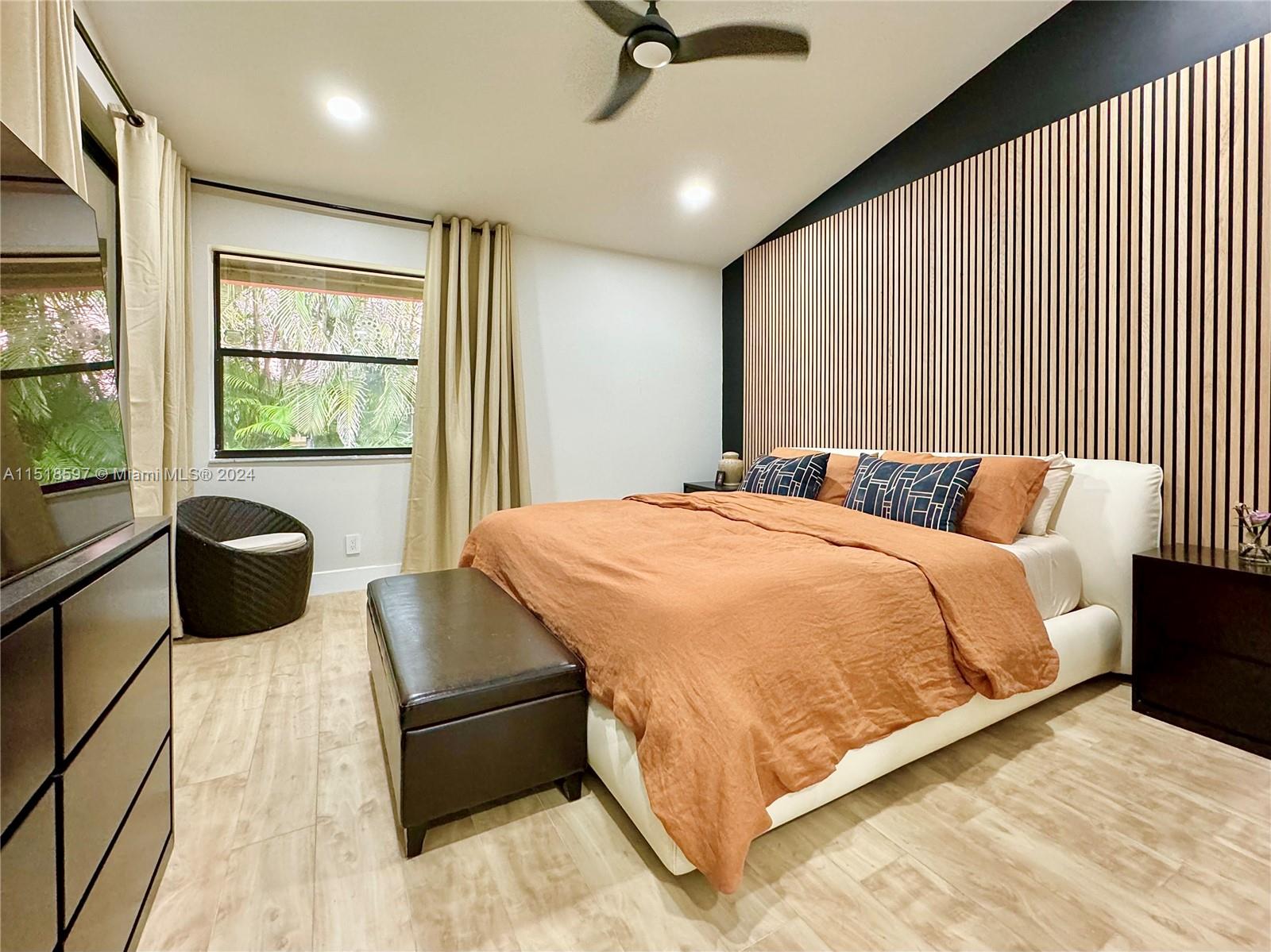 LEXINGTON CLUB - Residential