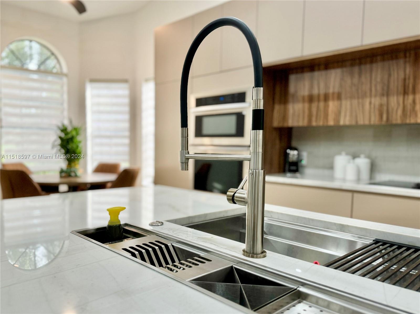 LEXINGTON CLUB - Residential