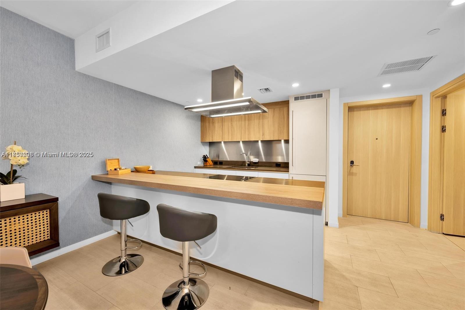 BRICKELL FLATIRON CONDO - Residential Lease
