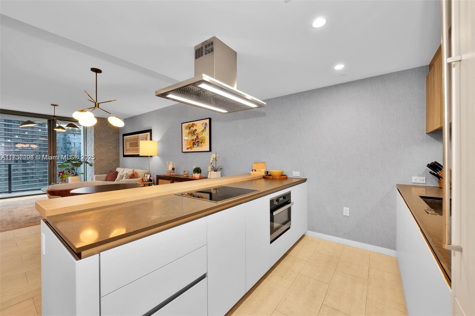 BRICKELL FLATIRON CONDO - Residential Lease