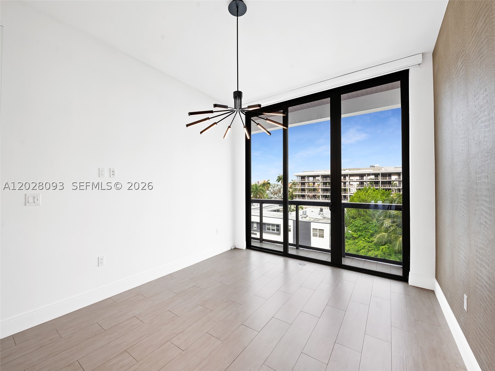 AQUALUNA LAS OLAS CONDO - Residential