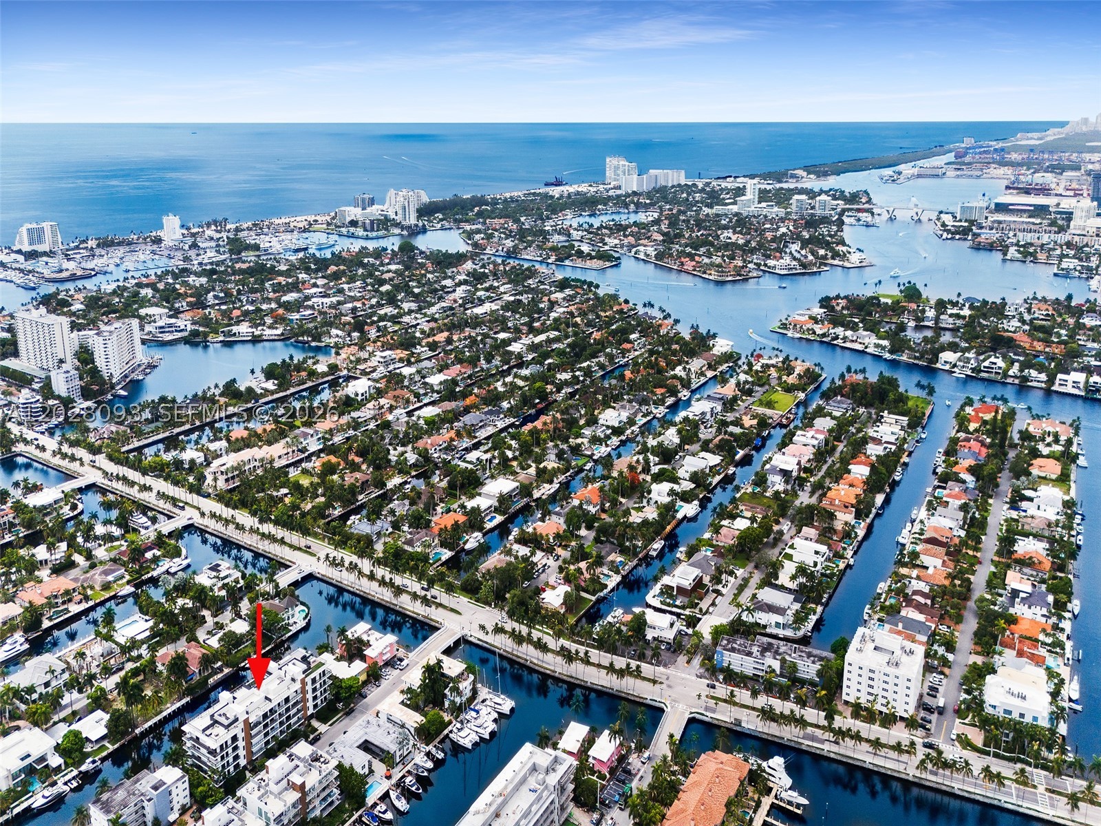 AQUALUNA LAS OLAS CONDO - Residential