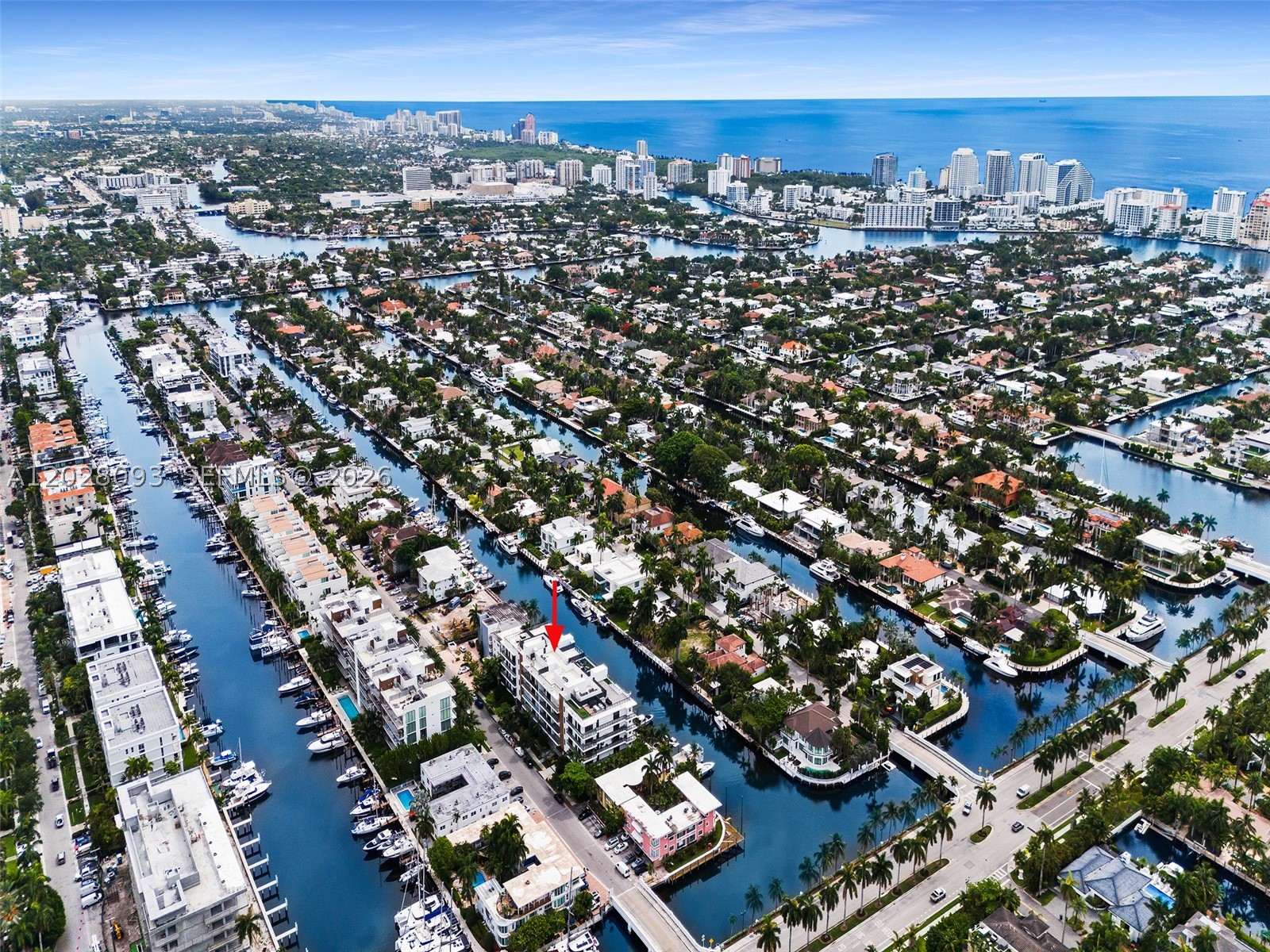 AQUALUNA LAS OLAS CONDO - Residential