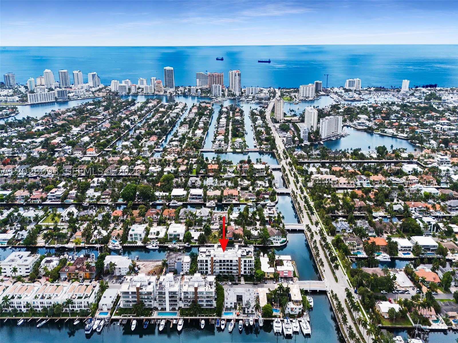AQUALUNA LAS OLAS CONDO - Residential