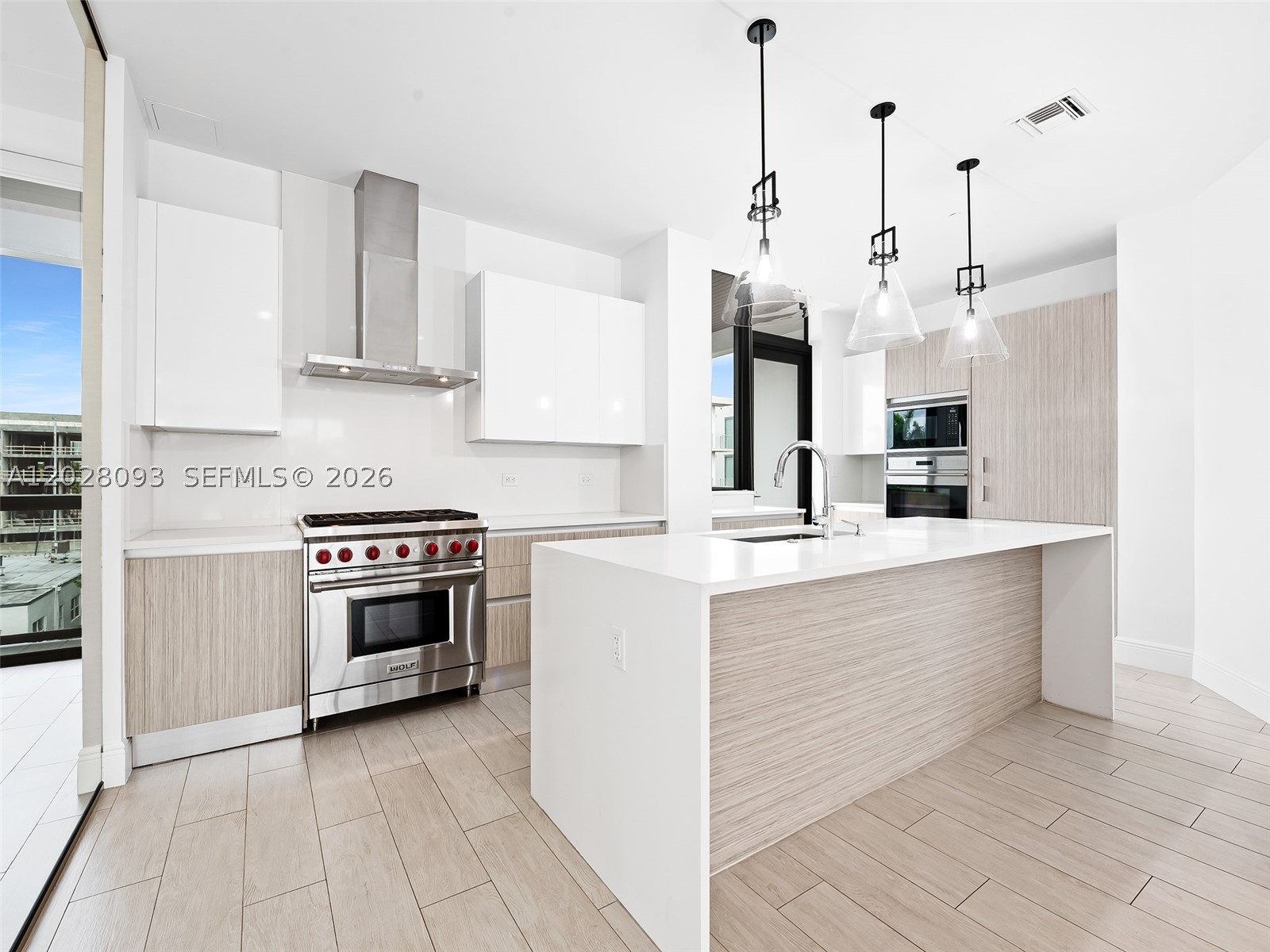 AQUALUNA LAS OLAS CONDO - Residential