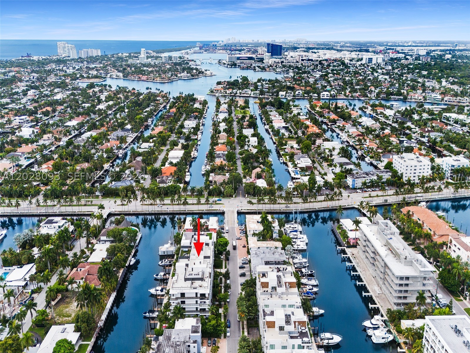 AQUALUNA LAS OLAS CONDO - Residential