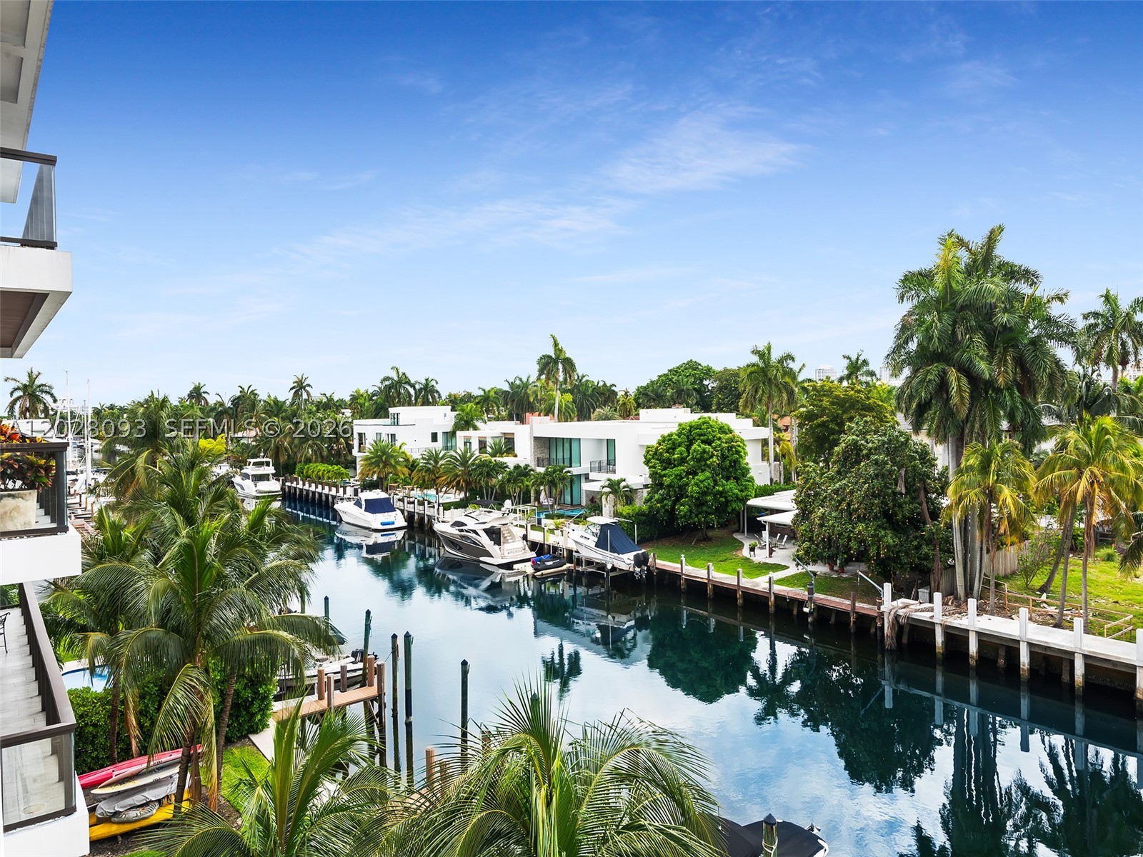 AQUALUNA LAS OLAS CONDO - Residential