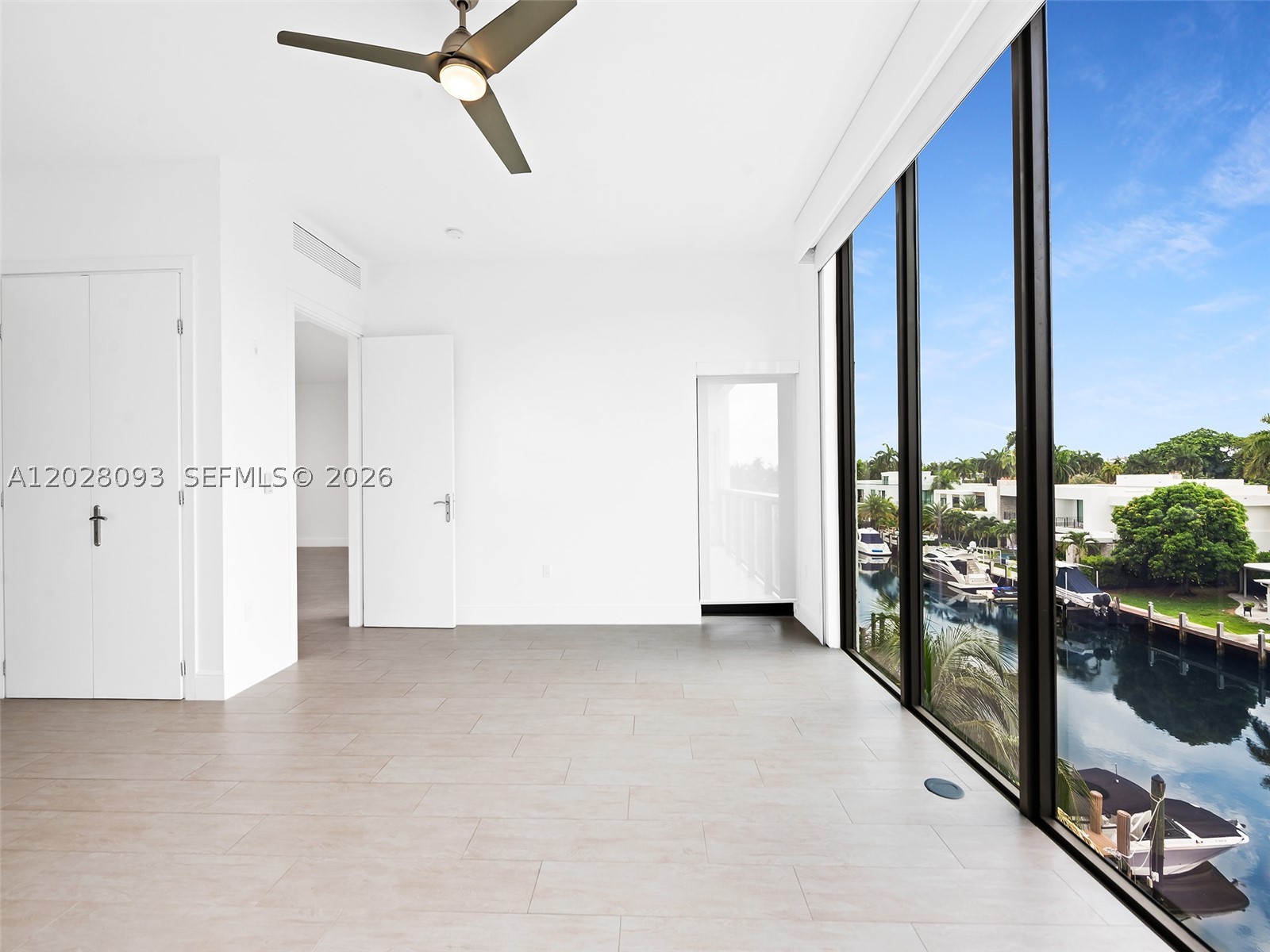 AQUALUNA LAS OLAS CONDO - Residential