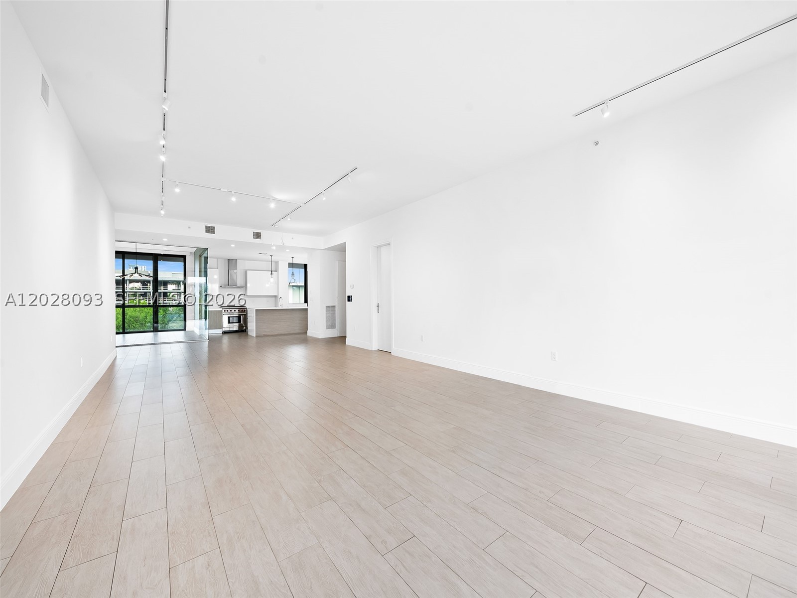 AQUALUNA LAS OLAS CONDO - Residential