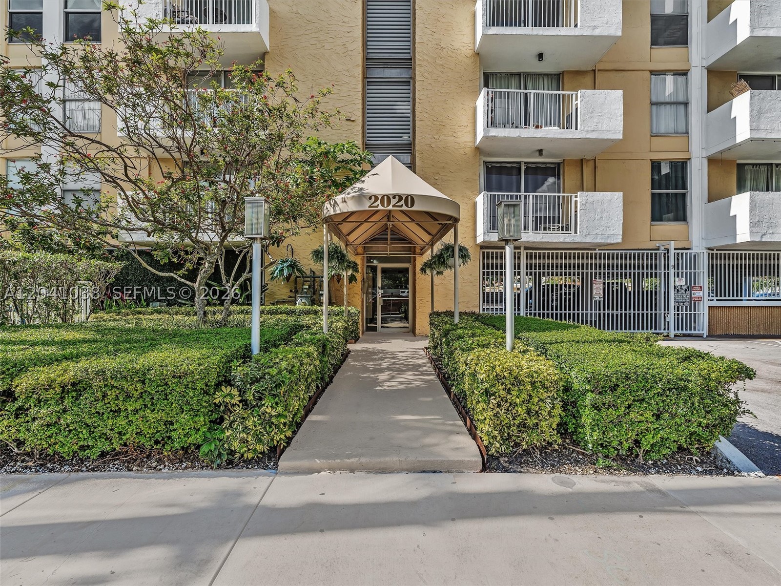 KEYSTONE TOWERS CONDO - Residential