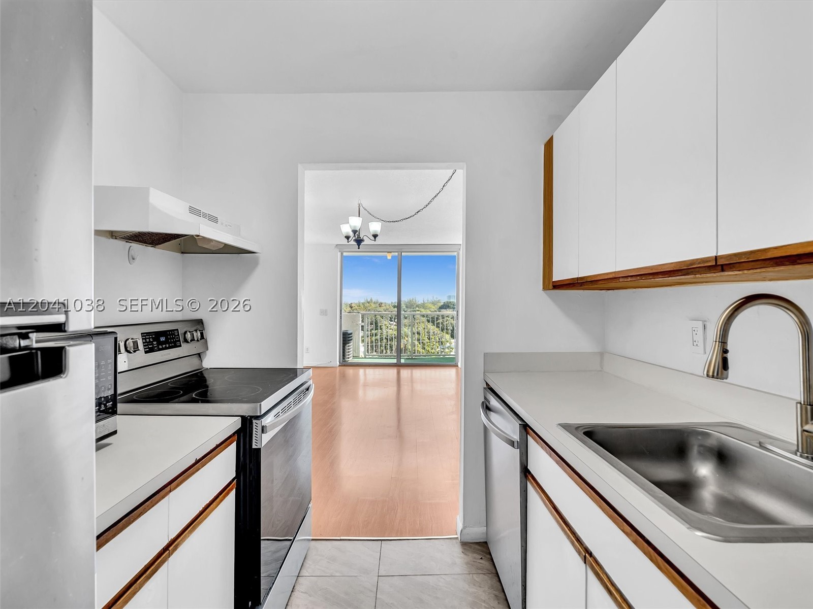 KEYSTONE TOWERS CONDO - Residential